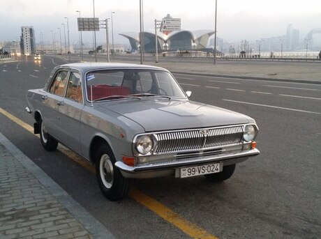 GAZ 24 1982