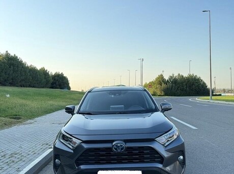 Toyota RAV4 2021