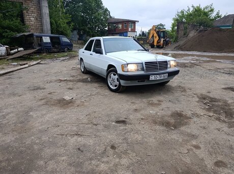 Mercedes 190 1989