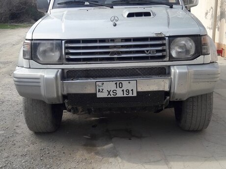 Mitsubishi Pajero 1996