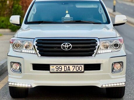 Toyota Land Cruiser 2011
