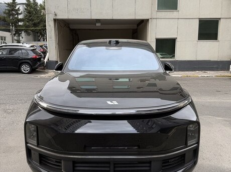Li Auto L8 2024