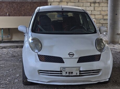 Nissan March 2004