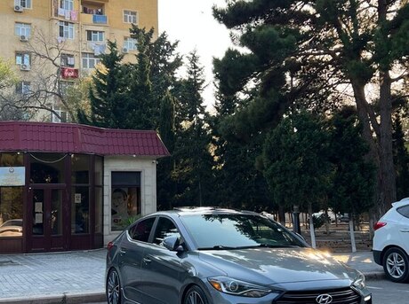 Hyundai Elantra 2016