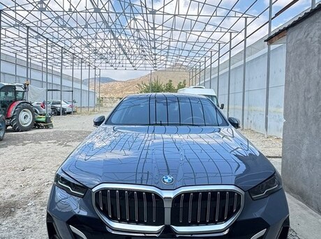 BMW 530 2024