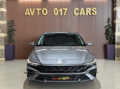 Hyundai Elantra 2025