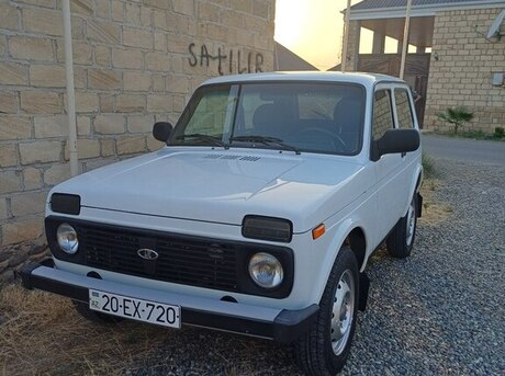 LADA (VAZ) Niva 2015