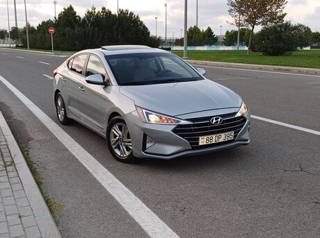 Hyundai Elantra 2019