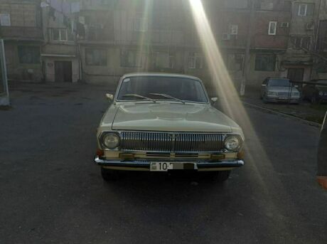 GAZ 24 1984