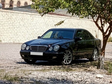 Mercedes E 220 1999