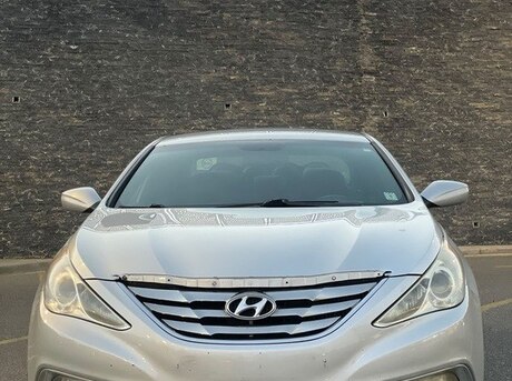 Hyundai Sonata 2011