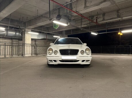Mercedes E 320 2001