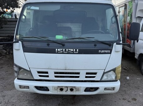 Isuzu NPR 66 L 2008