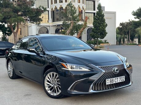 Lexus ES 250 2019