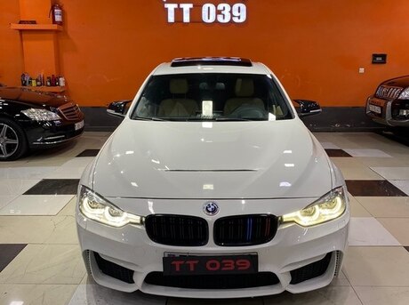 BMW 330 2015