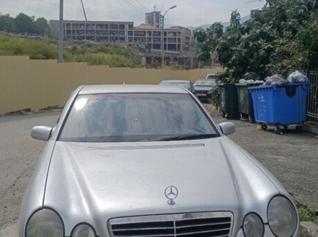 Mercedes E 240 1999