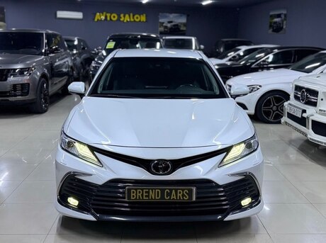 Toyota Camry 2021