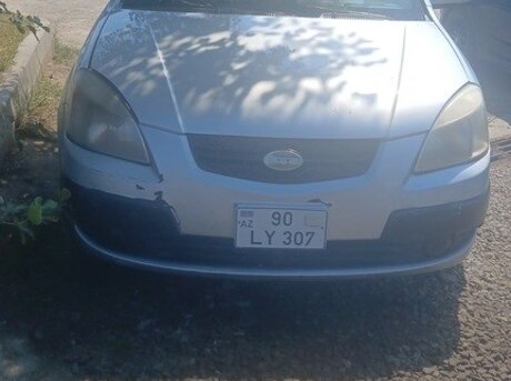 Kia Rio 2005