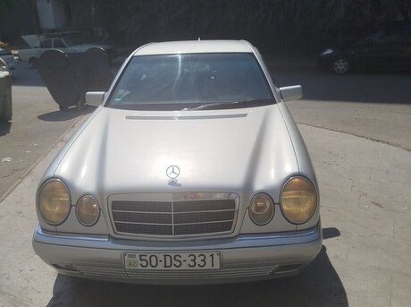 Mercedes E 230 1996