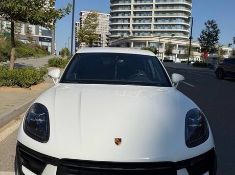 Porsche Macan 2021