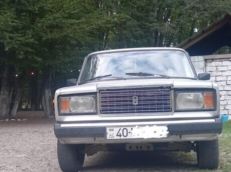 LADA (VAZ) 2107 2010
