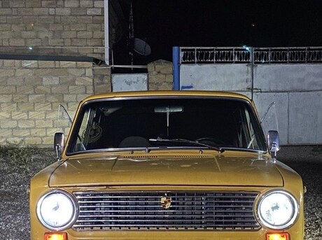 LADA (VAZ) 21011 1984
