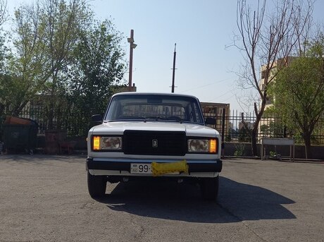 LADA (VAZ) 2107 2004