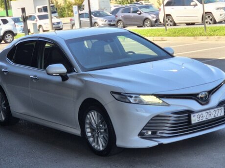 Toyota Camry 2019