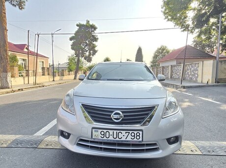 Nissan Sunny 2012