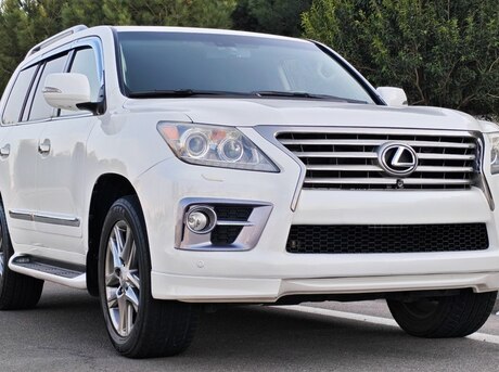 Lexus LX 570 2013