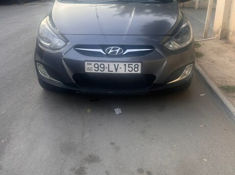 Hyundai Accent 2012