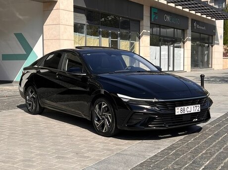 Hyundai Elantra 2024