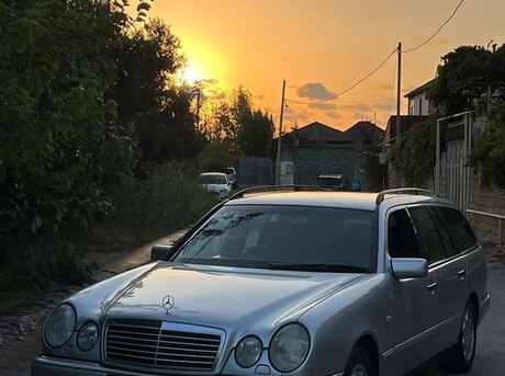 Mercedes E 240 1998