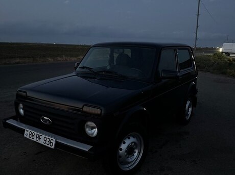 LADA (VAZ) Niva 2015