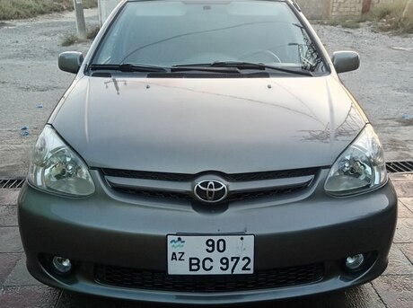Toyota  2005