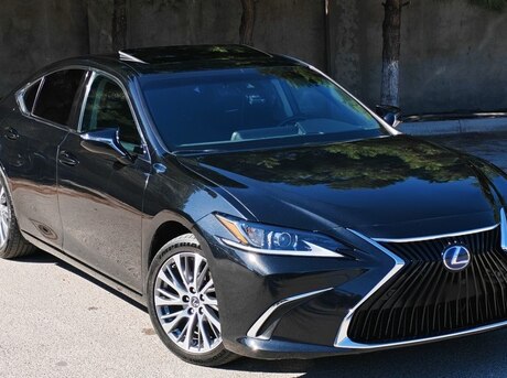 Lexus ES 300h 2021