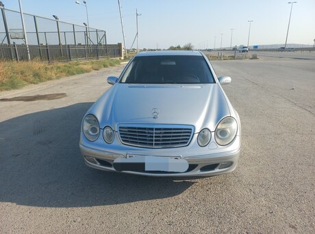 Mercedes E 240 2002