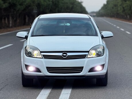 Opel Astra 2009