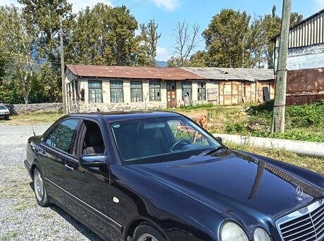 Mercedes E 240 1999