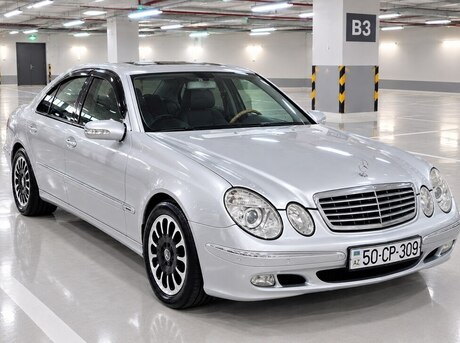 Mercedes E 200 2004