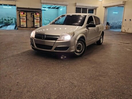 Opel Astra 2005