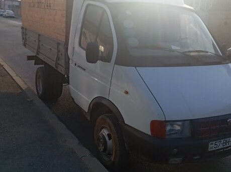 GAZ 330232-744 2001