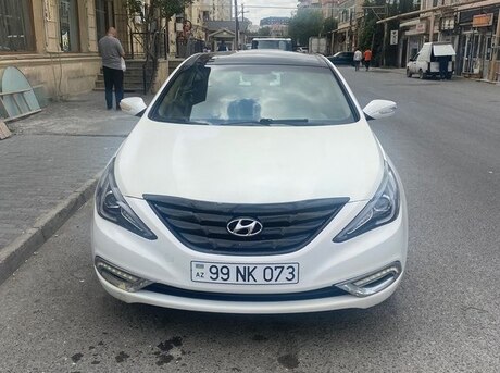 Hyundai Sonata 2010