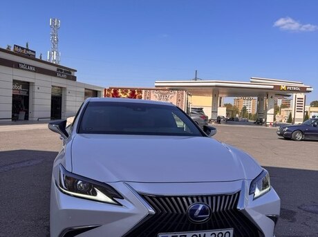 Lexus ES 300h 2020