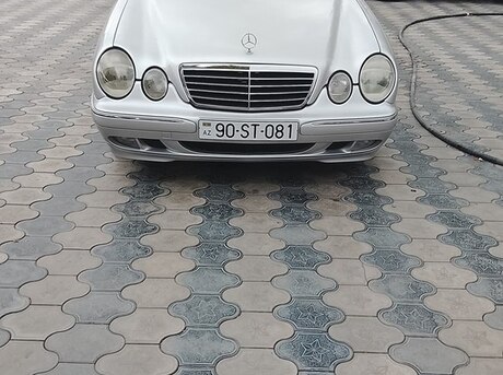 Mercedes E 240 2000