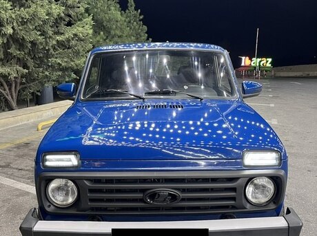 LADA (VAZ) Niva 2015