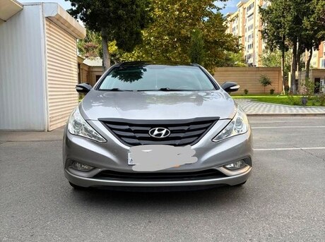 Hyundai Sonata 2010