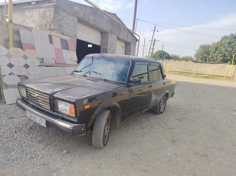LADA (VAZ) 2107 2010