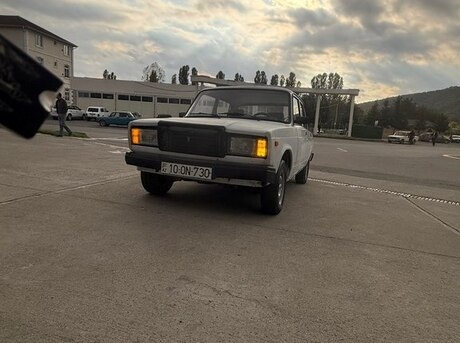 LADA (VAZ) 2107 2005