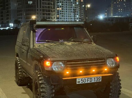 Mitsubishi Pajero 1997